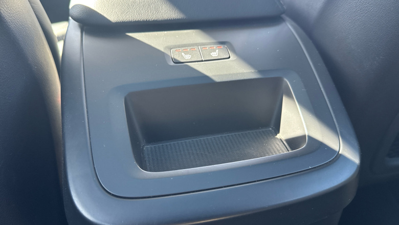 Volvo XC60 2.0 T8 [455] RC PHEV Ultimate Dark 5dr AWD Gtron Estate